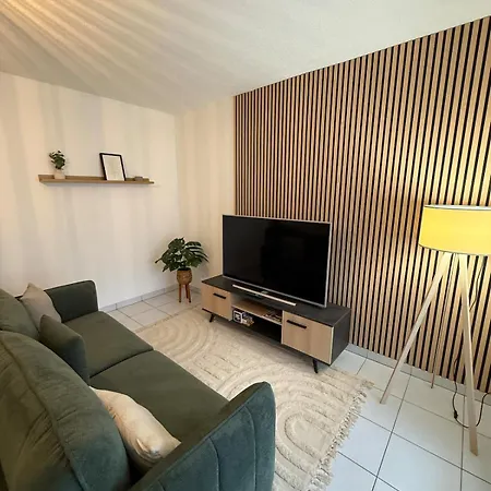 Le Clair De Lune Elegant T3 With Private Parking *