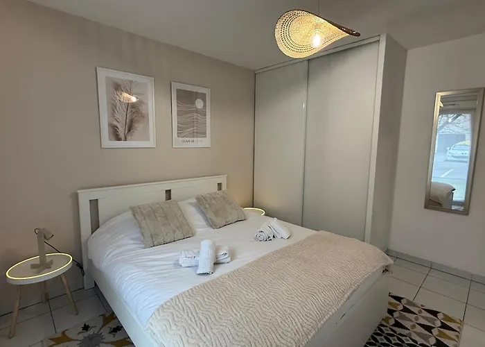 Le Clair De Lune Elegant T3 With Private Parking Apartamento *