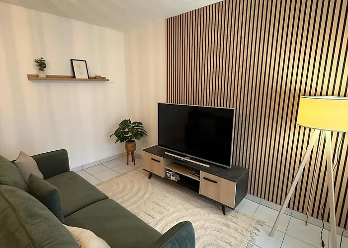 Le Clair De Lune Elegant T3 With Private Parking *